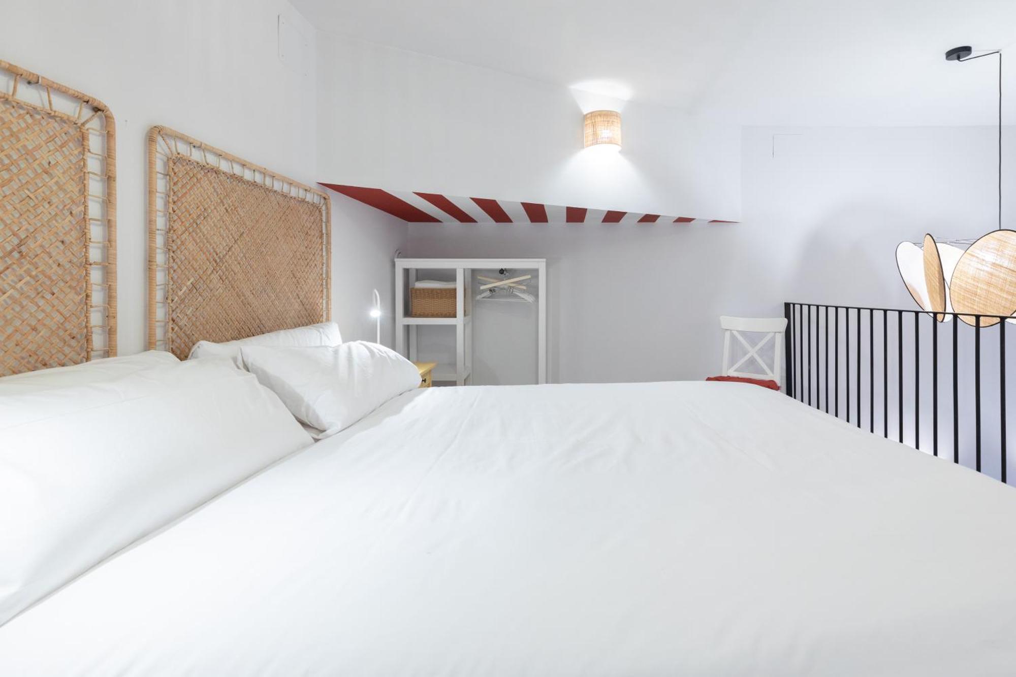 The Little Village Apartments Valencia Bagian luar foto