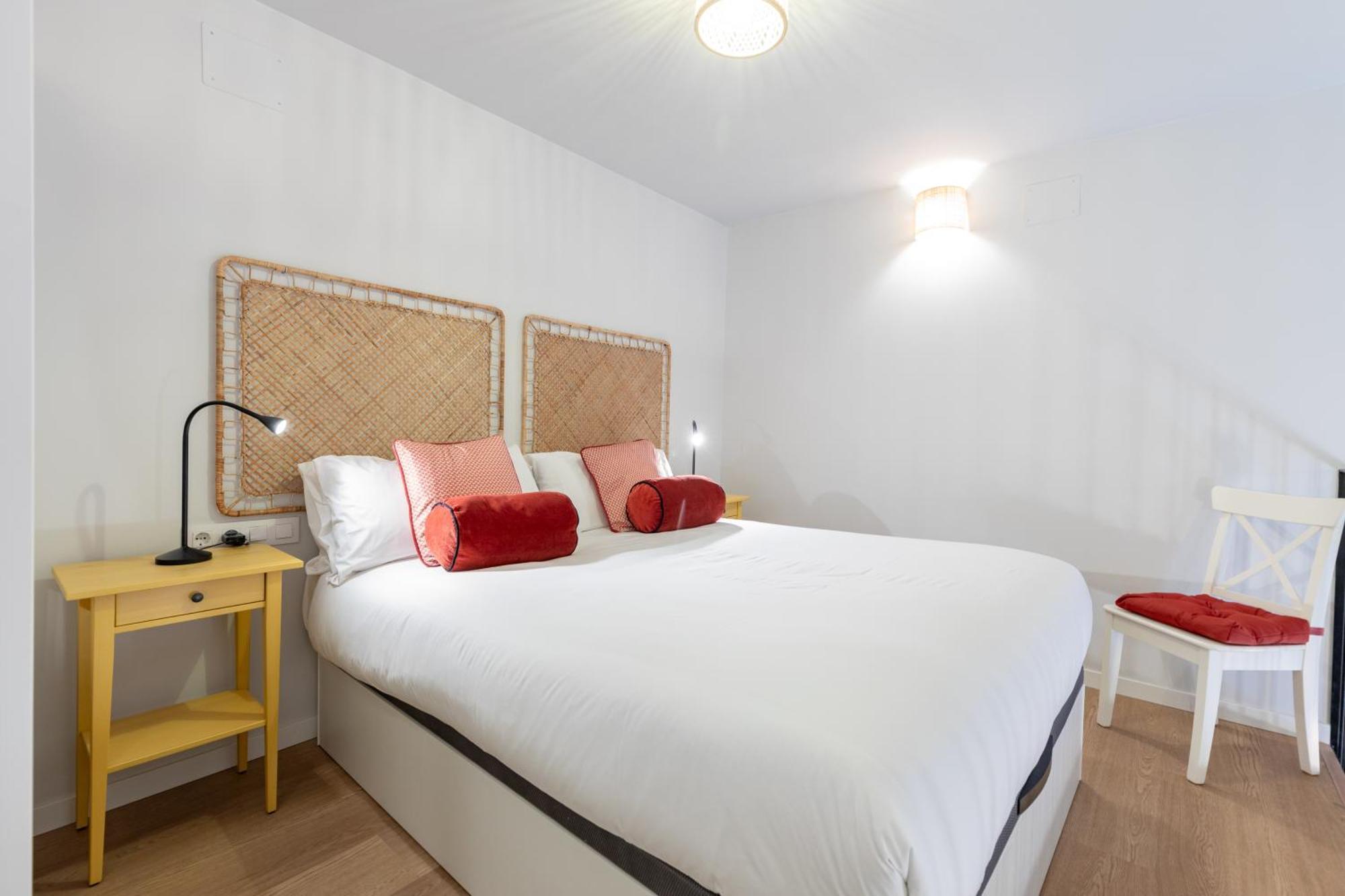 The Little Village Apartments Valencia Bagian luar foto
