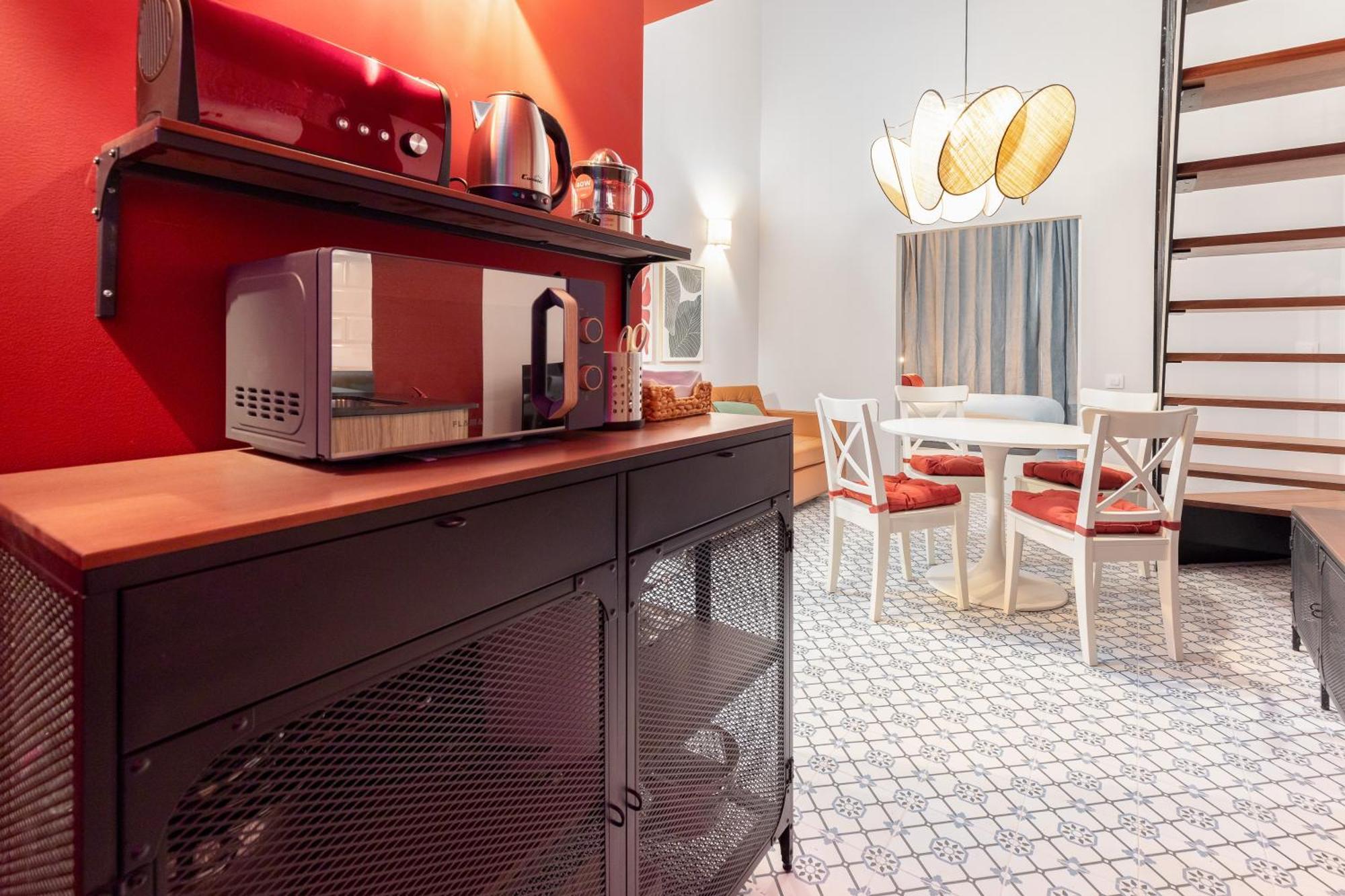 The Little Village Apartments Valencia Bagian luar foto