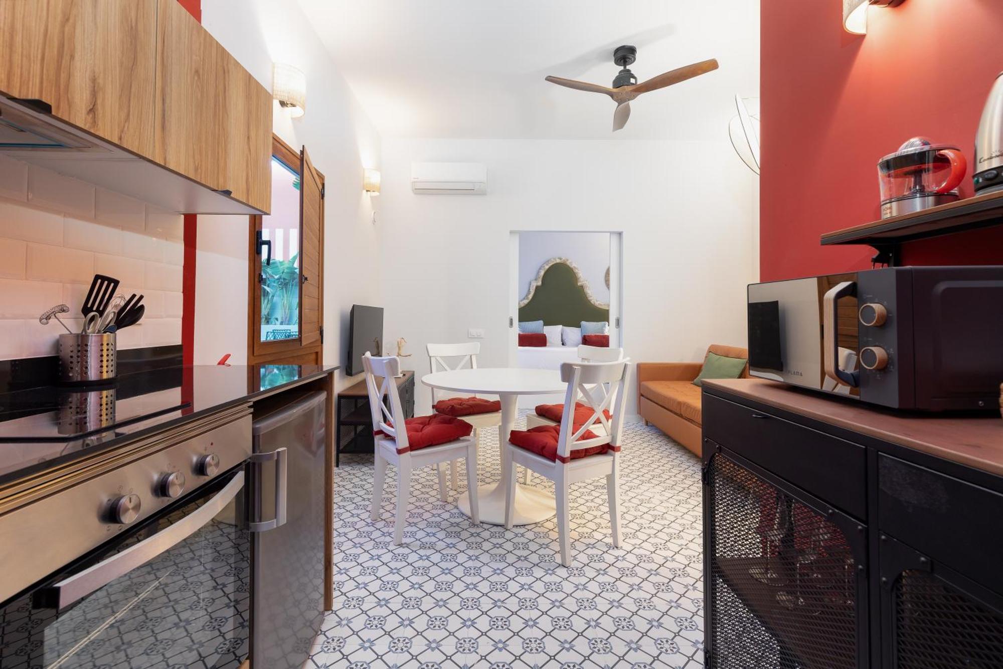 The Little Village Apartments Valencia Bagian luar foto