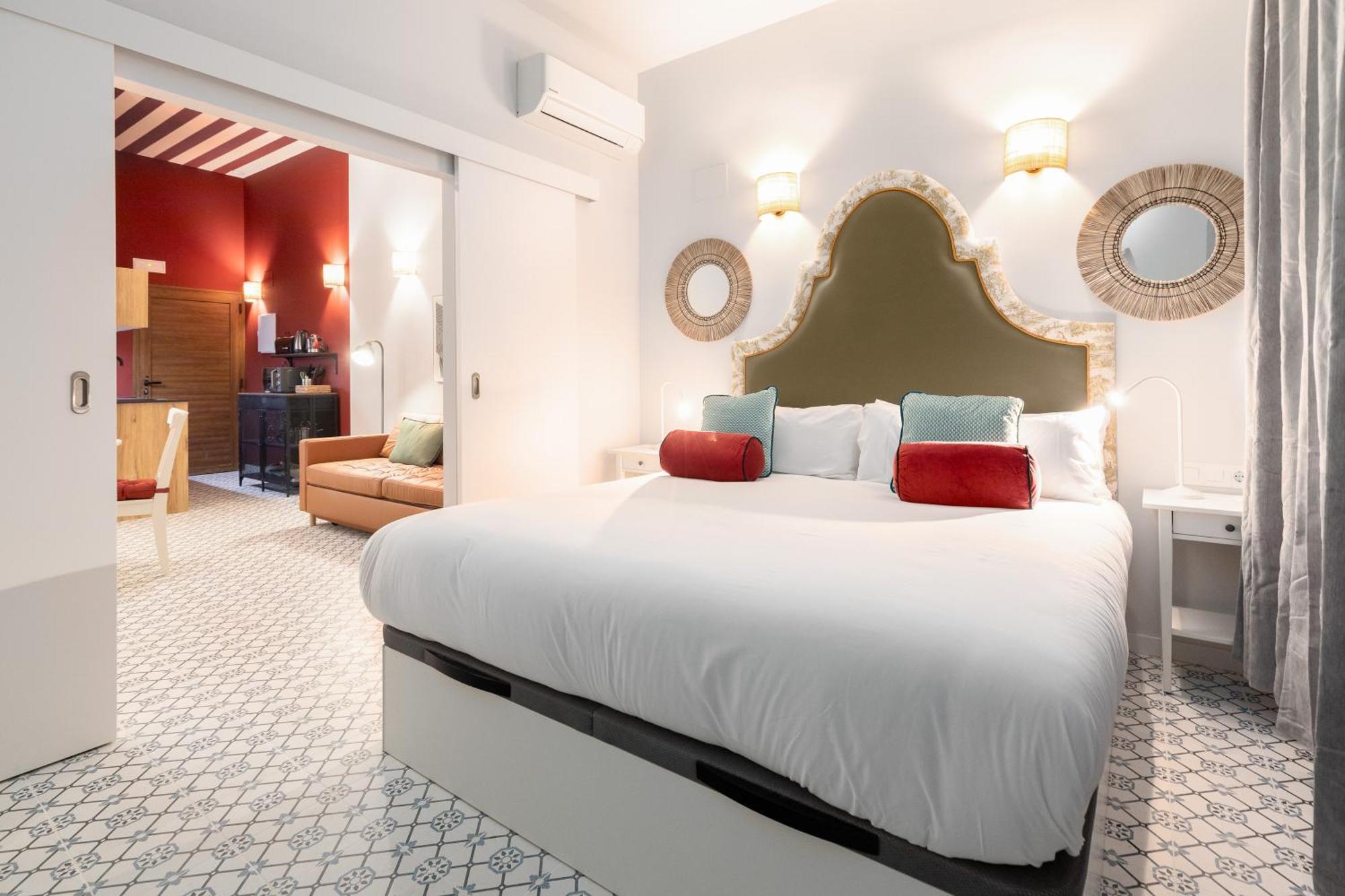The Little Village Apartments Valencia Bagian luar foto